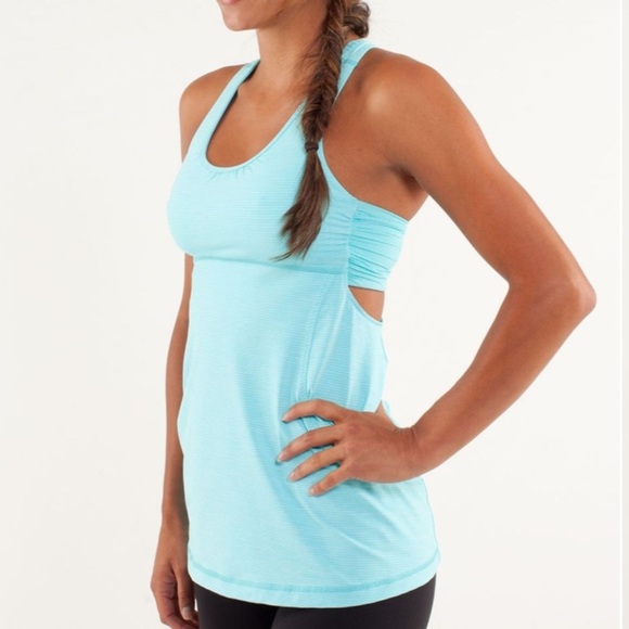 Lululemon Turbo Tank Tonka Stripe Angel Blue / Heathered Angel Blue size 4 - Picture 1 of 11